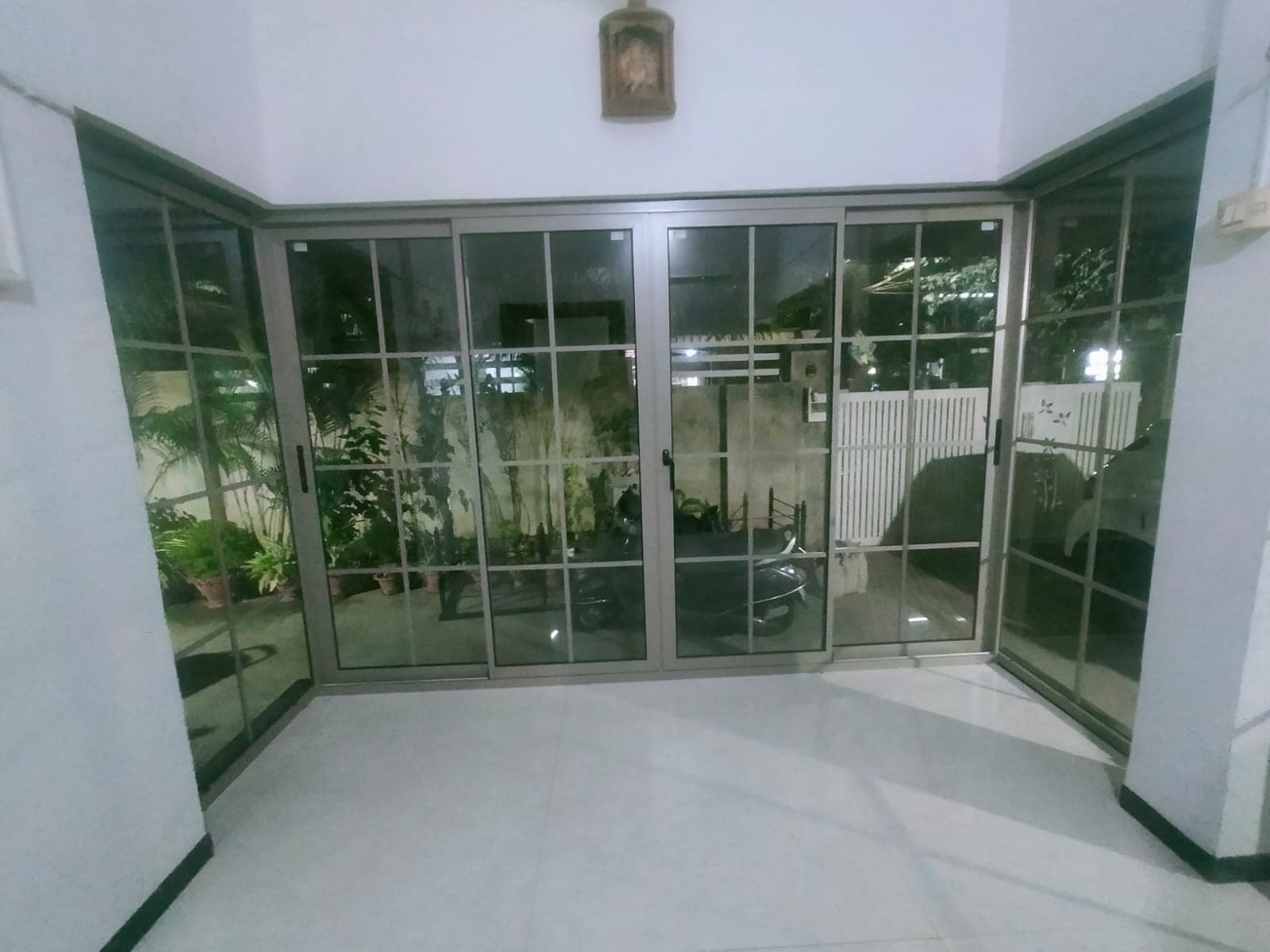 Large Architectural Glass Partitions